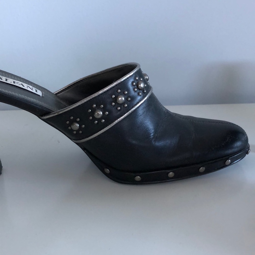 Shoes - Picture 3 of 6